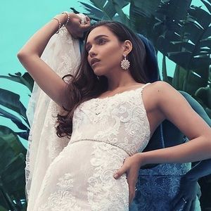 Davids Bridal Galiana Signature Wedding Dress